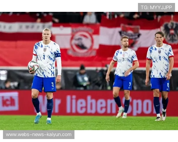 哈兰德头球砸门，狼队门将飞身扑出，哈兰德踢球视频