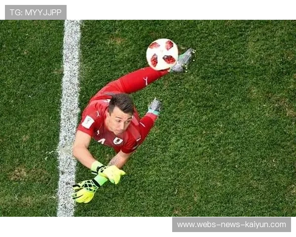 曼联门将“黄油手”再现，全队表情凝固背后隐藏的故事